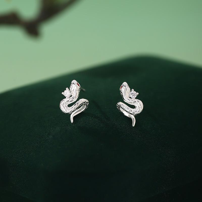 Original Spirit Snake Safety Buckle Necklace National Wind Snake Jewelry Three Piece Set Long Style