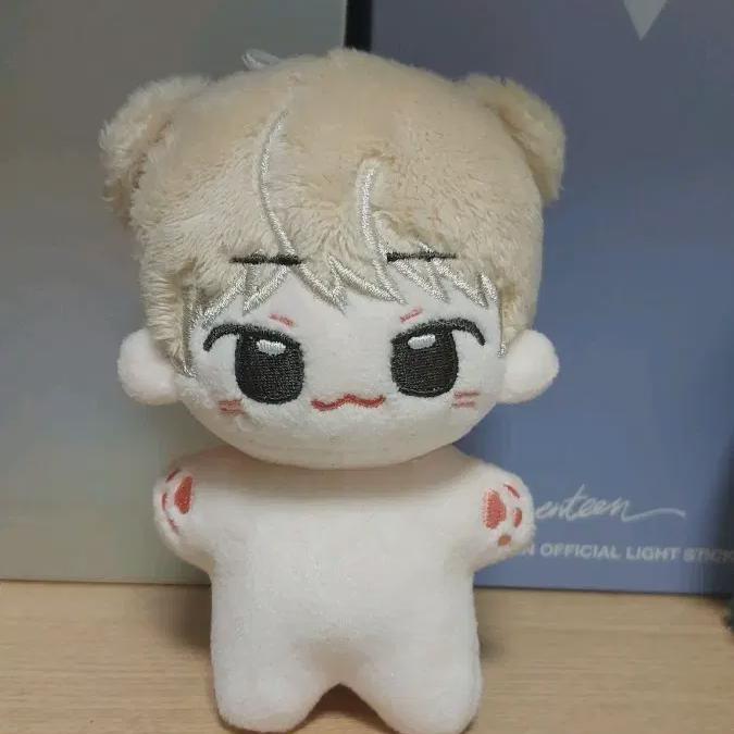 

Seventeen Кукла Дино Идиот