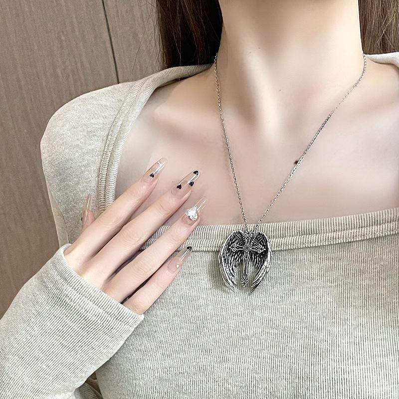 Vintage Angel Wings Cross Pendant Necklace For Men Women Personalized Simple Punk Gothic Necklace Jewelry Accessories Gifts