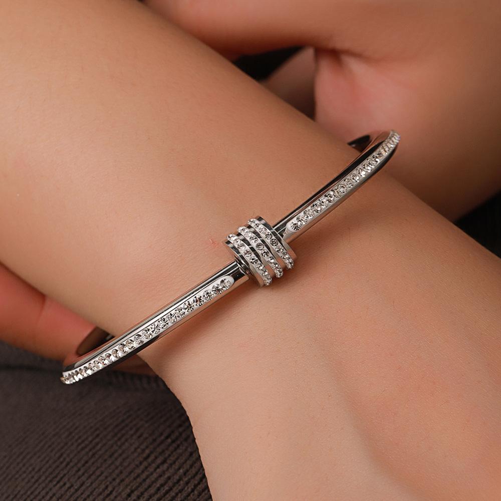HtpweStainless Steel Small Waist Inlaid Zirconium Bracelet Women 18k Plated Couple Holiday Gift Bracelet Party Daily Zircon