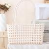 Handgefertigte Plastik-Hohlgeflecht-Tasche Landhausstil Große Kapazität Strand-Tragetasche Eimer-Tasche Damen-Handtasche Sommer-Strandtasche