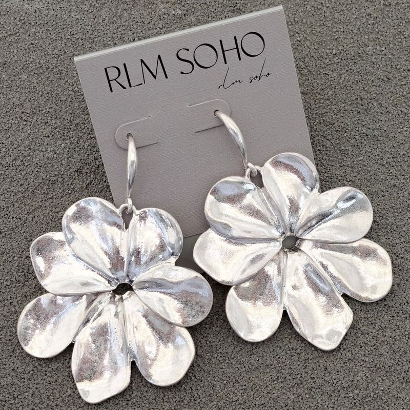 Rlm Soho Western European and American Style Designer-Inspired Mori Girl Artistic Floral Earrings and Necklace Set Earrings