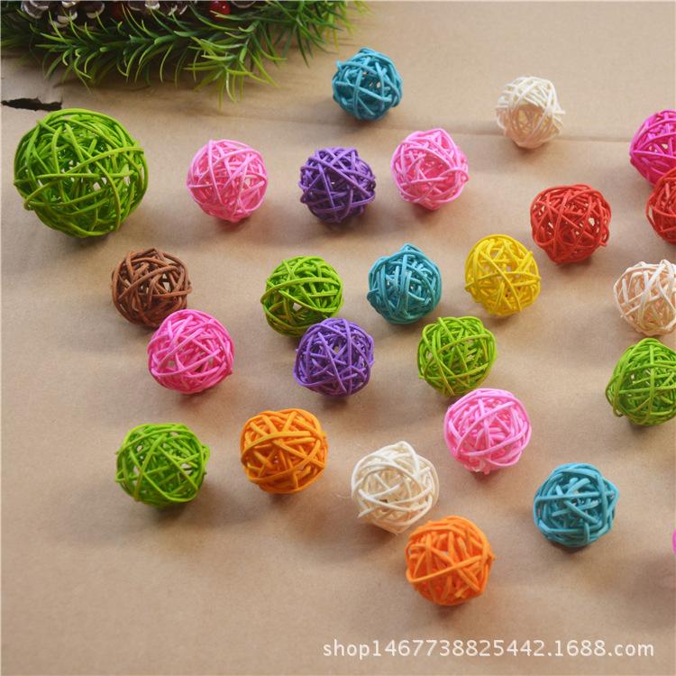 5cm White Rattan Wicker Ball for Decorative Ikebana, Aromatherapy, and Home String Curtains