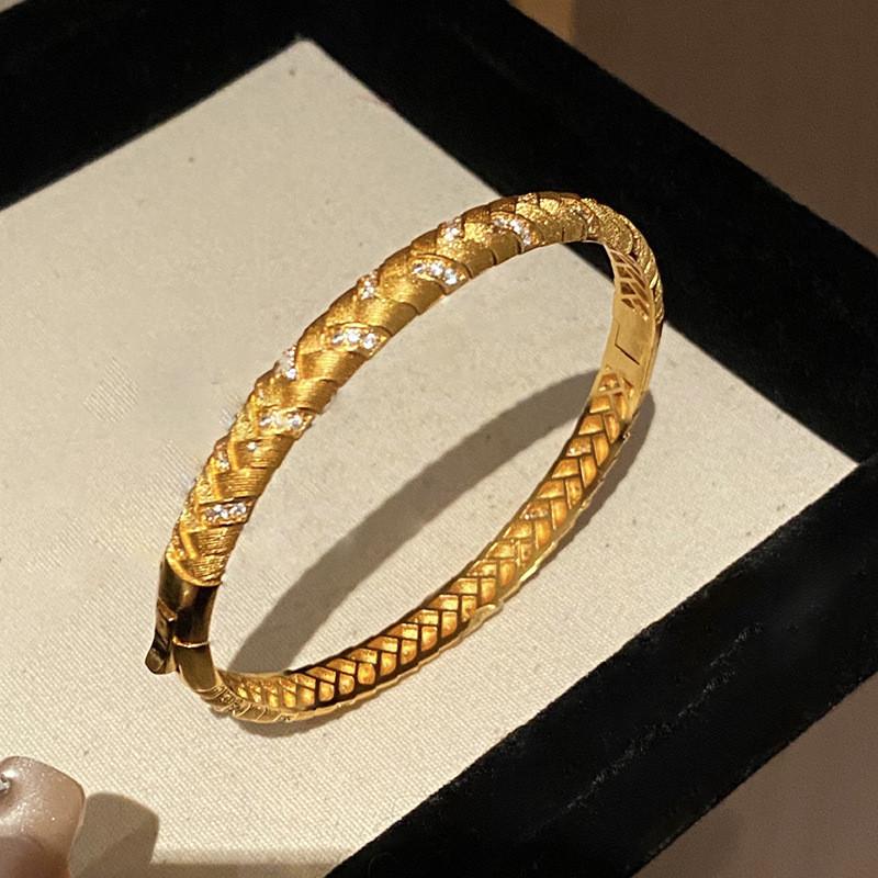 Copper Plated Wheat Motif Bracelet With Elegant Design For Women