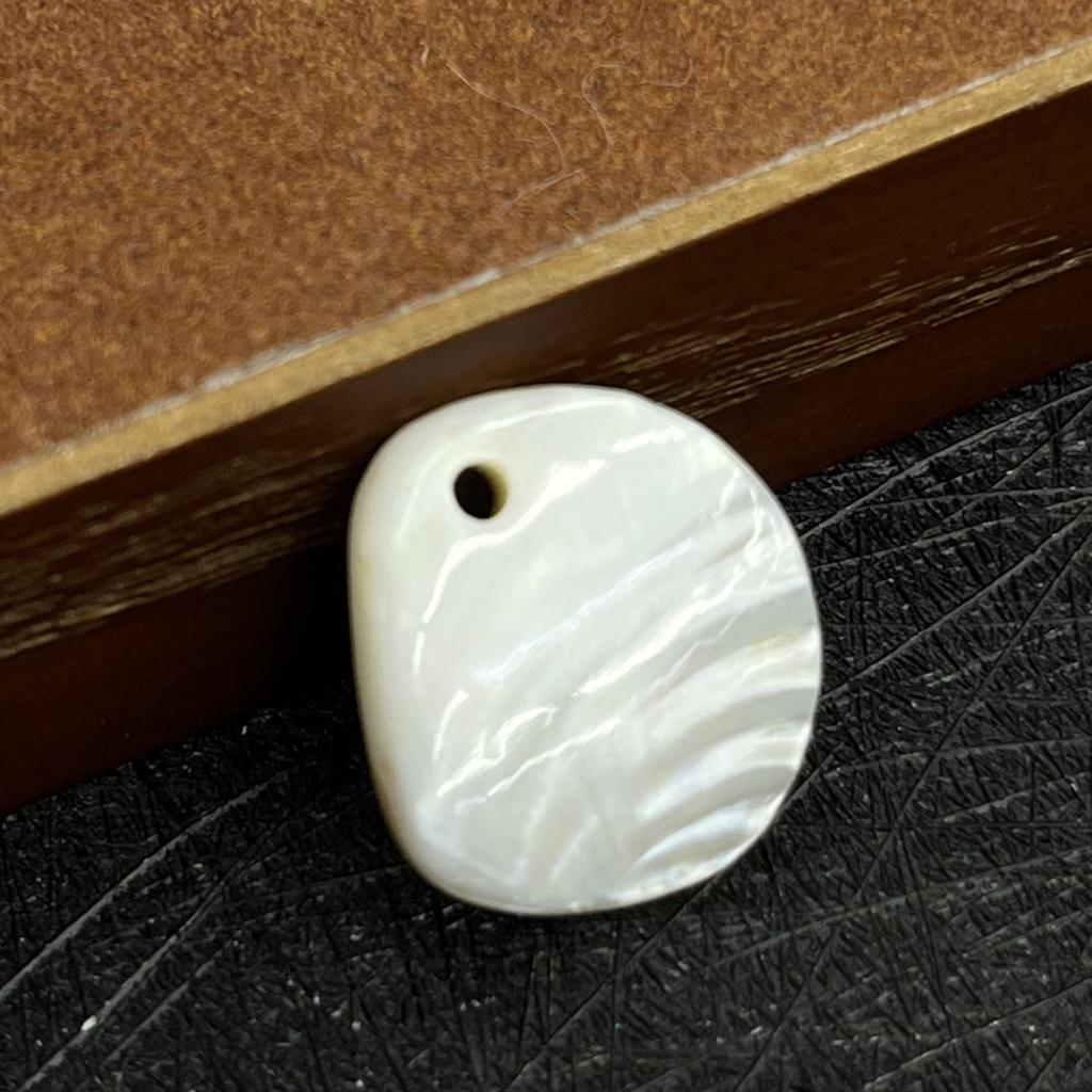 20Pcs, Natural Shell Mother of Pearl Beads with Hole, Boho Irregular Loose Beads, 19-21mm, for DIY Necklace Accessories, Jewelry Making Crafts Gifts