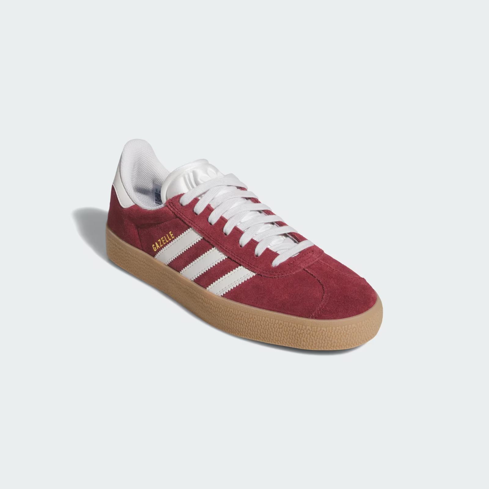 JR2000 adidas Originals Gazelle ADV Shadow Red Crystal White Gold (Men s) 10
