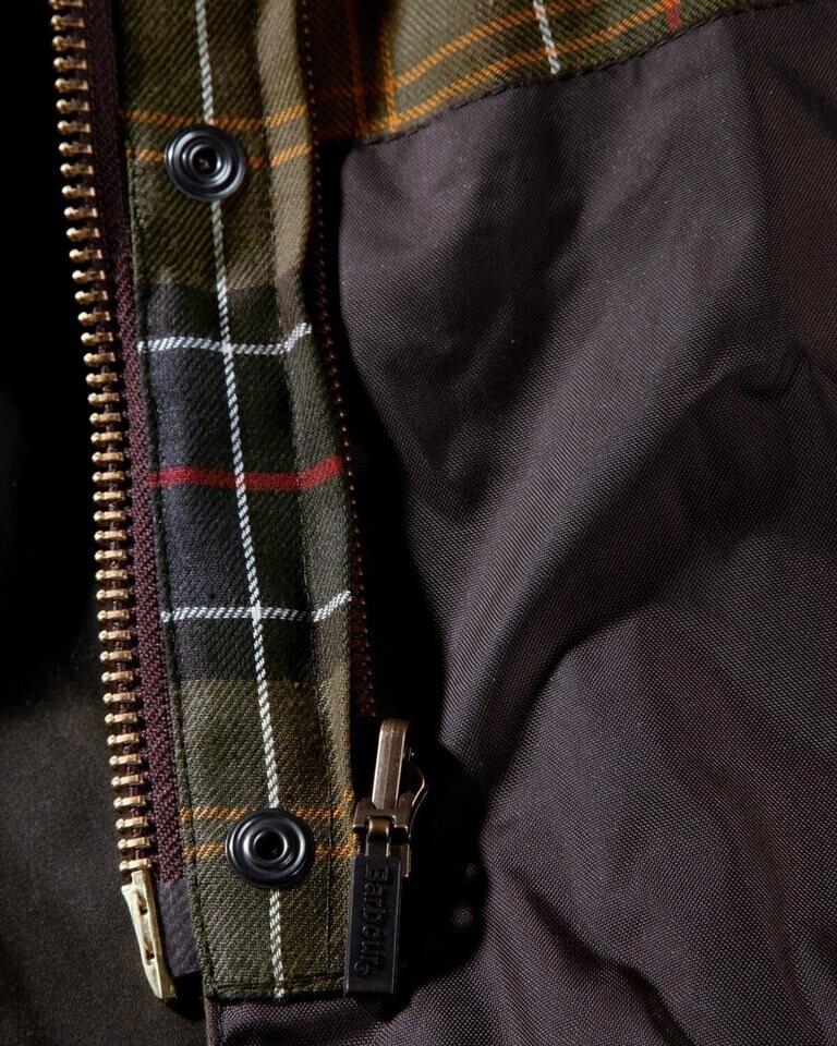 Демисезонная куртка Barbour Classic Beaufort (MWX0010) oliv
