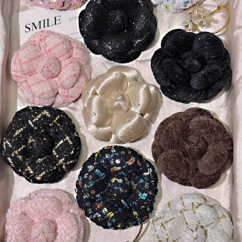 French Style Fabric Camellia Brooches Vintage Elegant Flower Lapel Pins For Women Fashion Wedding Party Badge Accessories Gifts