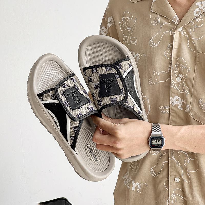 Fashion slippers men's new trendy brand summer non-slip one-word drag men's sandals beach shoes 371271-J