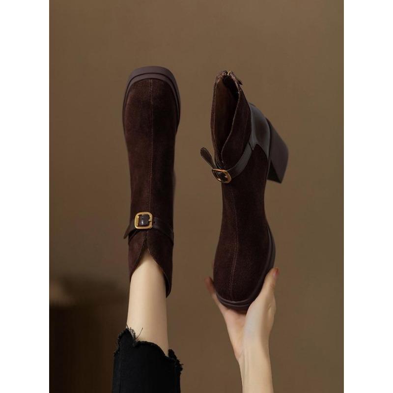Soft Leather Shoes with Thick Soles and Wide Heels. Women's New Autumn-winter Style High-heeled Short Boots.