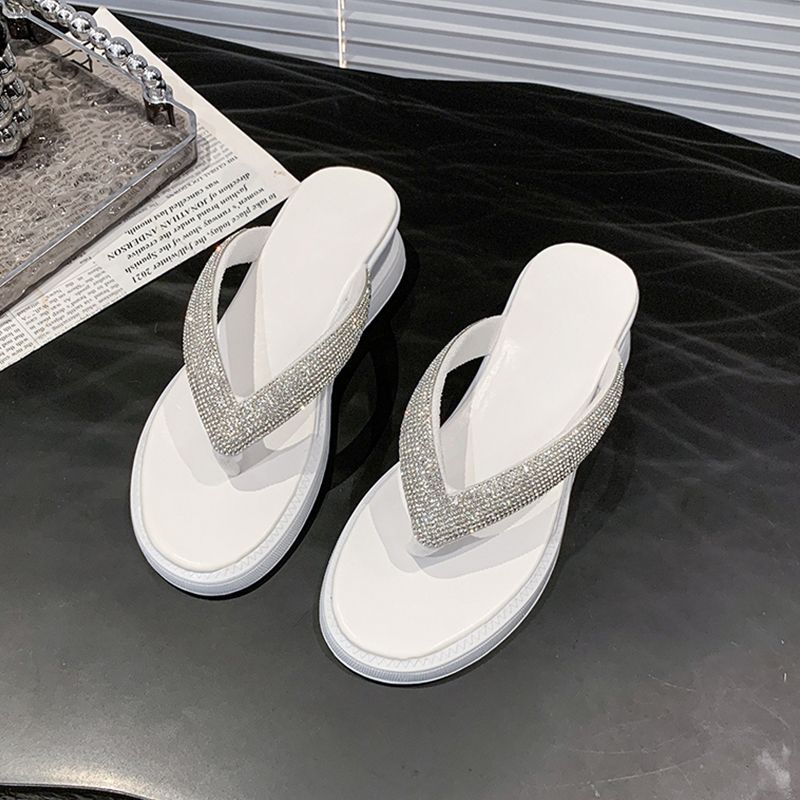 

Flat-bottomed slope heel rhinestone pinch flip-flops shoes for women s summer wear 2025 new fairy with skirt beach cool slippers 40 белый