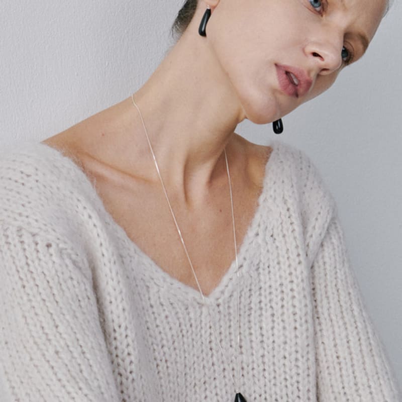 etrive Onyx Tear Necklace