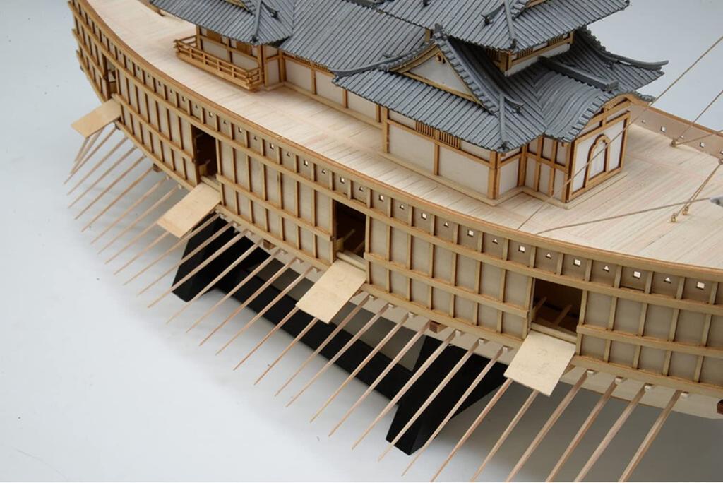 Woody Joe Ataka Schiff Holzmodell Bausatz 1/100