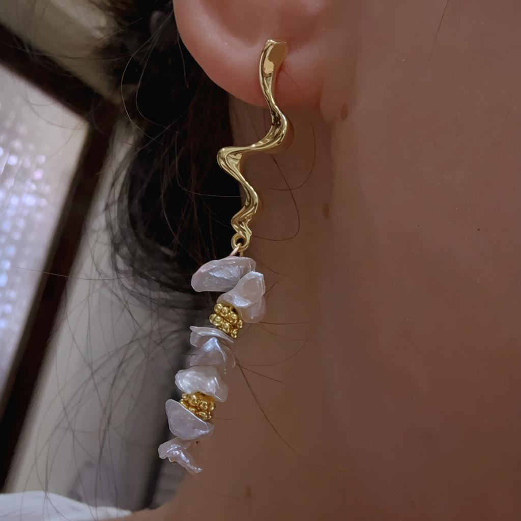 Natural Freshwater Pearl Earrings, Wild Keshi Broken Silver Stacked Earrings, Baroque Special-shaped Stud Earrings, French Silver Needles.