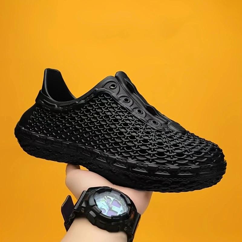 Lochschuhe für Herren Strand Stilvoll Luxus Designer Offene Zehen Rutschfest Japanisch im Angebot PVC Neues Design 2025 Ankunft Herren Sandalen