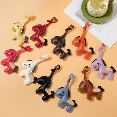 Llavero Color Vibrante Diseño de Caballo de Cuero Sintético Llavero con Cordón Mochilas Llaves de Coche Bolsos Accesorio para Bolso