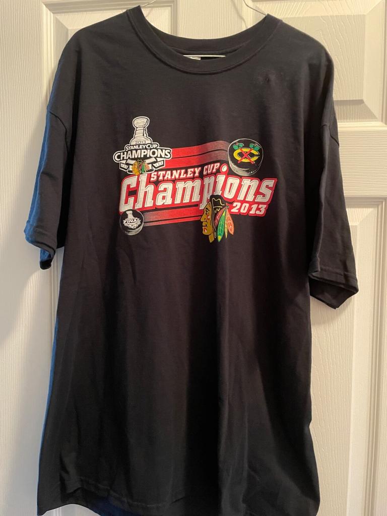 NEW NWOT Chicago Blackhawks 2013 Stanley Cup Champions Shirt Size XL Unisex T-Shirt