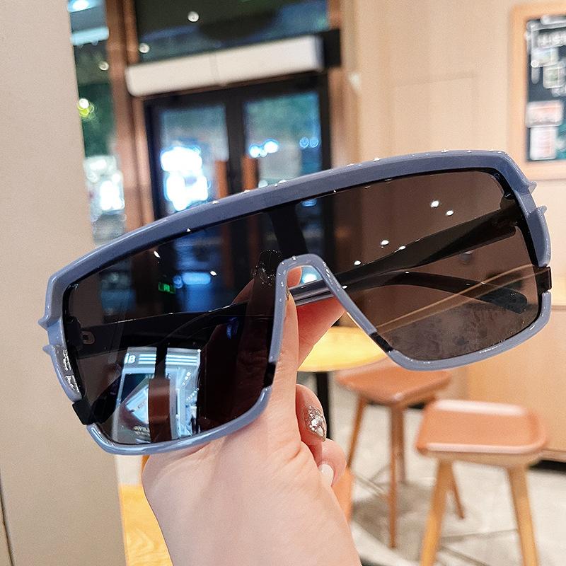 Luxury Y2K Sunglasses Women Men Vintage Punk Big Frame Shades Sport Riding Goggle UV400 Trendy Designer