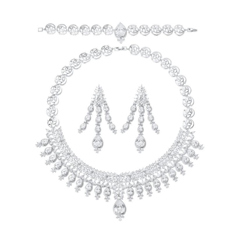 Bridal Zircon Necklace, Earrings, Bracelet, Ring Set, Exaggerated Luxury Four-piece Wedding Dress Accessories