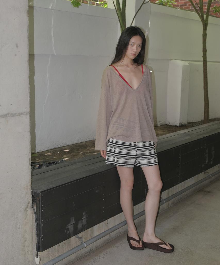 Mosyupamosyu Deep V-Neck Long Sleeve [Mocha]