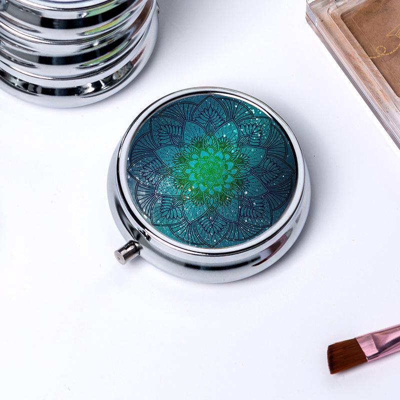 Runder Speicher mit 3 Fächern Einzelnes Fach Metall Kleine Medikamentenbox Schmuckschatulle Faltbar Tragbar Mini-Medikamentenbox