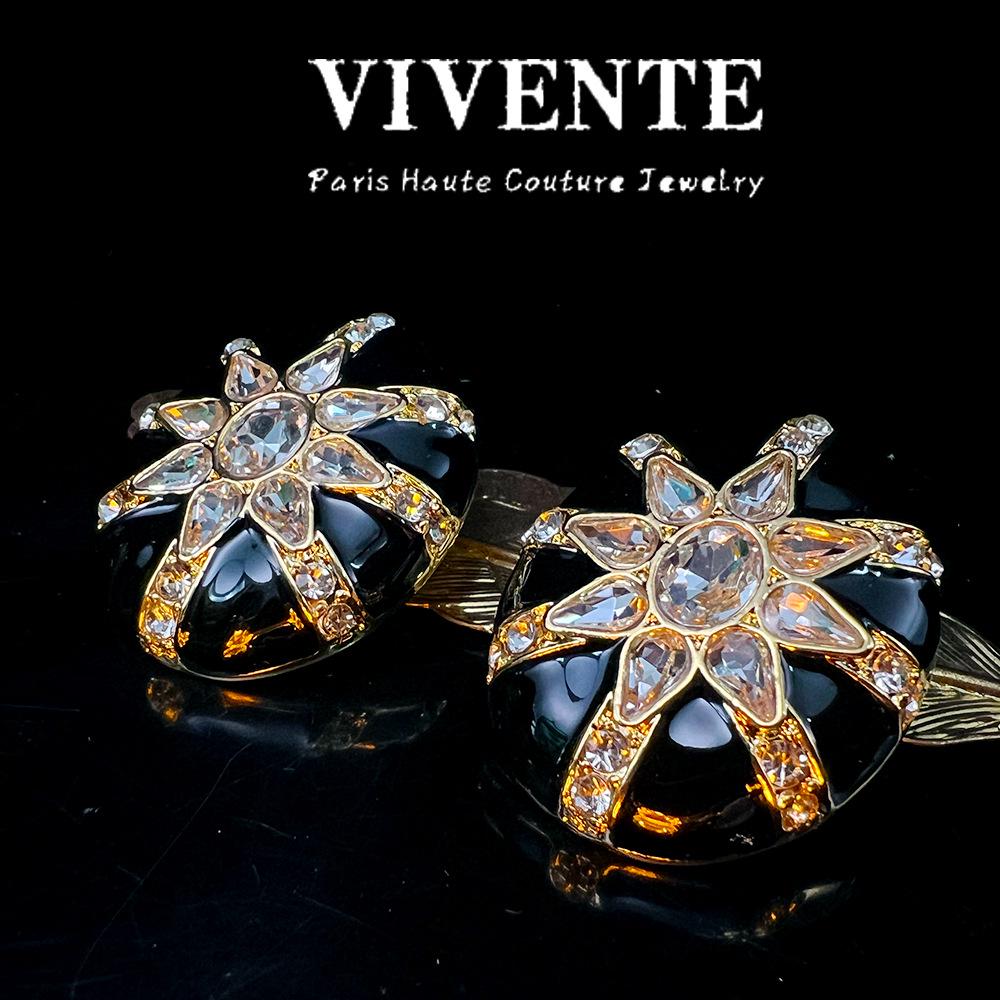 

Элегантные серьги-пусеты из перегородчатой эмали: Ретро придворный стиль, медь с золотым покрытием, универсальный темперамент с новым китайским дизайном. чёрный