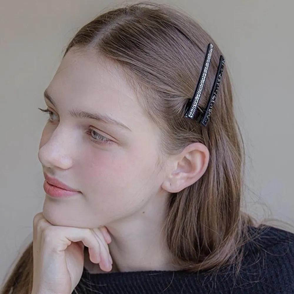 Austrian Crystal Hair Clip-M JP-22-124CC black