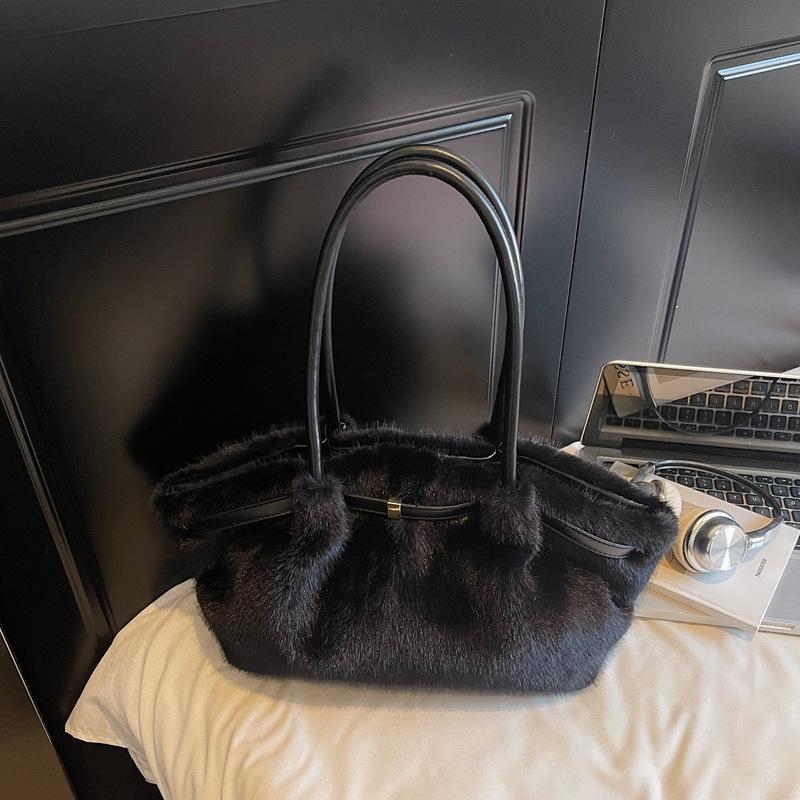 2025 Luxury Women's Fluffy Tote Bag - High-End, Large Capacity for Autumn/Winter