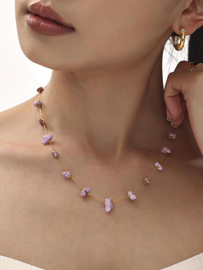 Bohemian Irregular Stone Necklace: Retro, Versatile Clavicle Chain for Women
