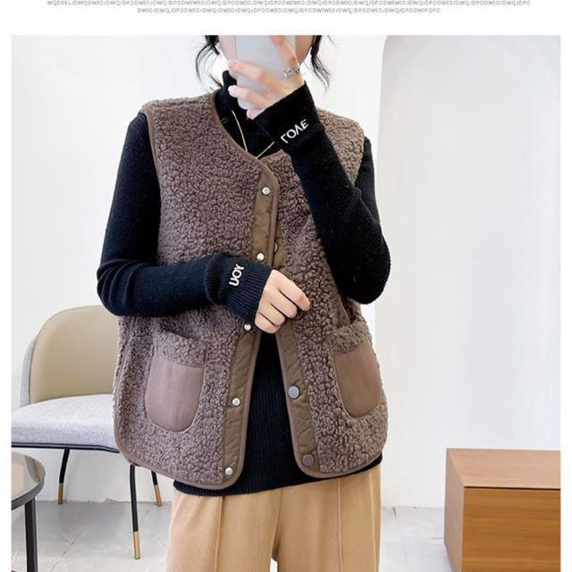 Fashionable Lamb Vest for Women, Short Style Coat  for Spring and Autumn