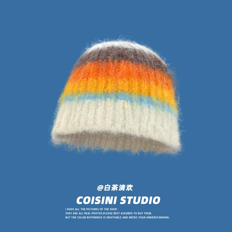 Neues Gesicht kleine regenbogenfarbene Wollmütze Damen Herbst und Winter warm Ohrenschutz gestrickter Pullover Kaltwettermütze