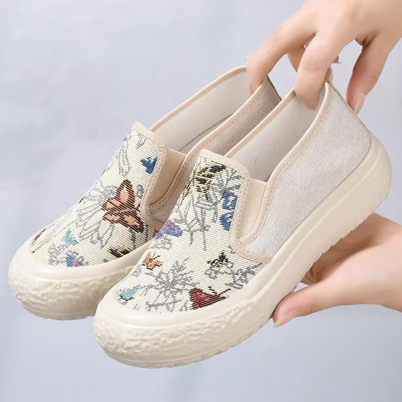 Spring new shoes round head canvas shoes breathable soft sole student lazy shoes single shoes