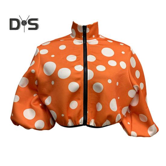 Giacca da donna con colletto alto, stampa a pois abbinata, chiusura con cerniera, corta, ampia, a maniche lunghe, cardigan casual da donna