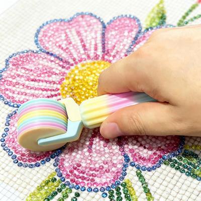 Yousheng Diamond Art Press Roller Detachable Rhinestone Embroidery Craft Tool Ergonomic Grip Hand Roller Gift for DIY Enthusiasts