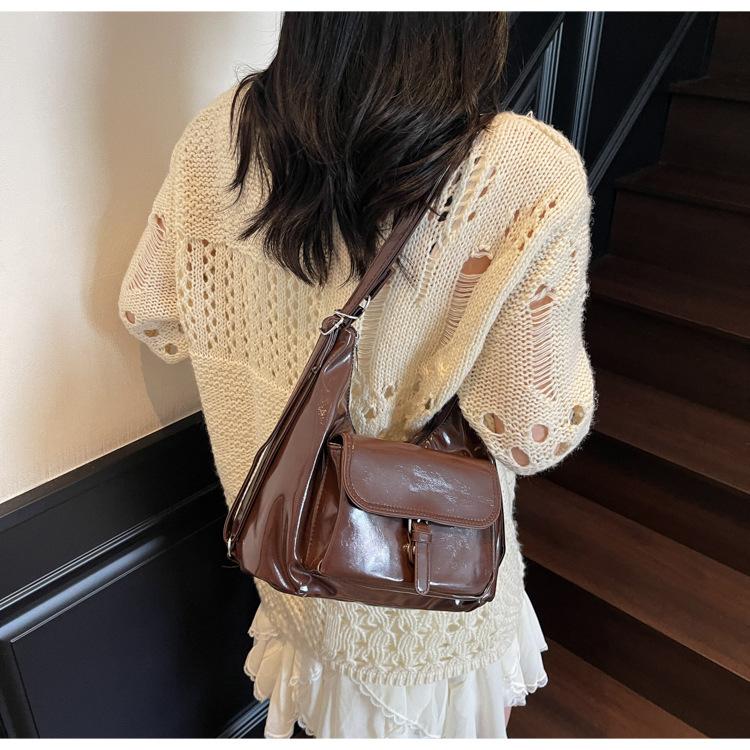 Soft Leather Tote Bag for Women 2026 Minimalist Style Large Capacity Commuter Shoulder Crossbody Bag