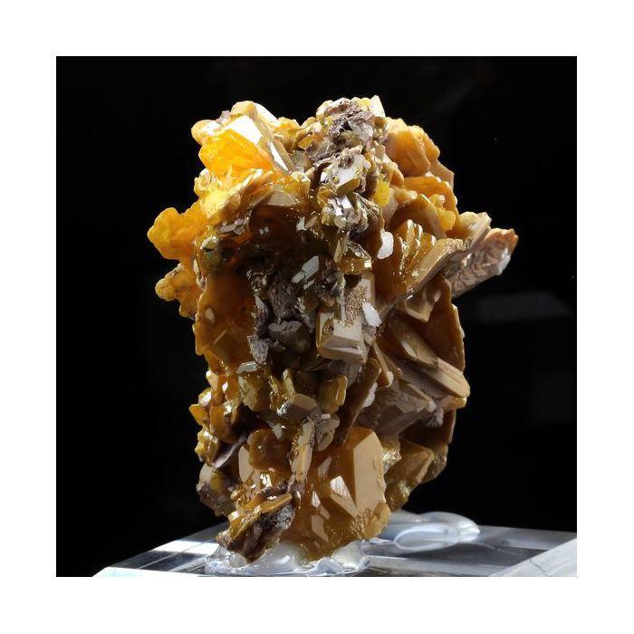 Pierres et Minéraux. Wulfenite. 898.0 ct. Sierra Mojina, Chihuahua, Mexique.