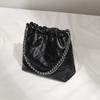 Bag women's autumn and winter new leather bucket bag messenger bag large capacity chain bag commuter shoulder bag