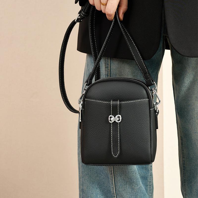 Leather Bag Women's New Hot-selling Women's Bag Simple and Versatile Mobile Phone Bag Daily Matching Shoulder Bag Messenger Bag