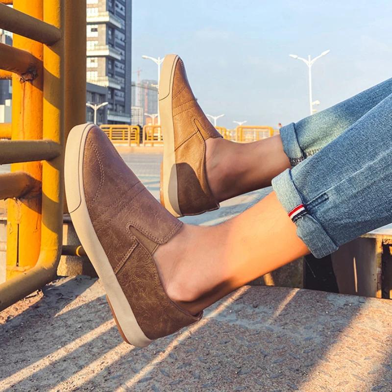 Men Leather Casual Shoes High Quality Slip On Men Loafers Comfortable Outdoor Flat Sneakers Retro Non Slip Men Walking Footwear