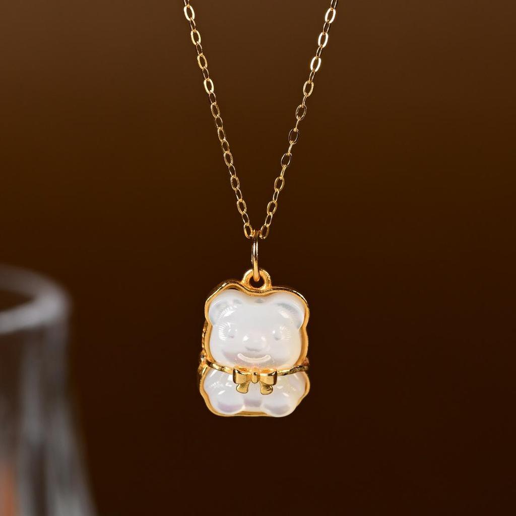 Elegant S925 Sterling Silver Bear Pendant Necklace with White Mother-of-Pearl, Cute and Versatile Design, Light Luxury Clavicle Chain