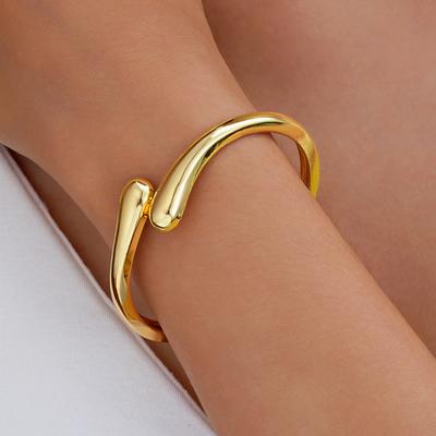 Hot Sale Exaggerate Individuality Metal Smooth Surface Water Drop Bangle for Woman Adjustable Bracelet Paty Jewelry Daily Wear
