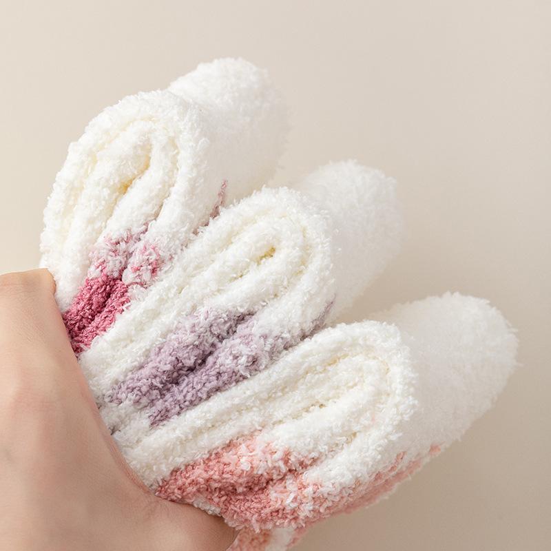 White Over-the-knee Socks, Women's Winter Fleece Thickened Long Socks, Super Thick Home Warm Sleep Socks, Coral Fleece Long Socks