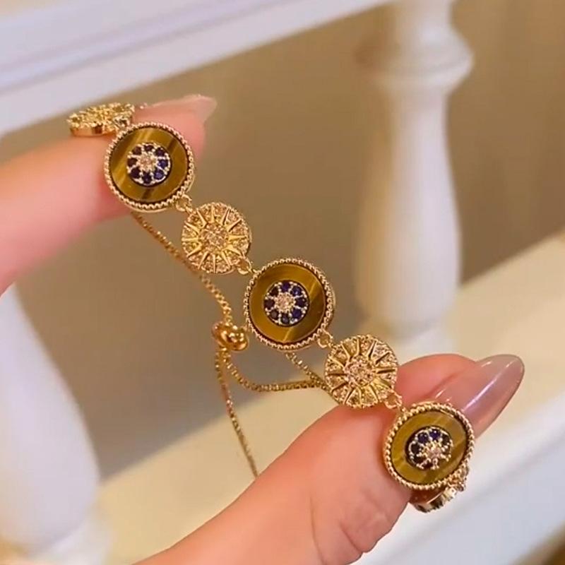 

18k super sparkling zircon tiger s eye round bracelet bracelet light luxury jewelry