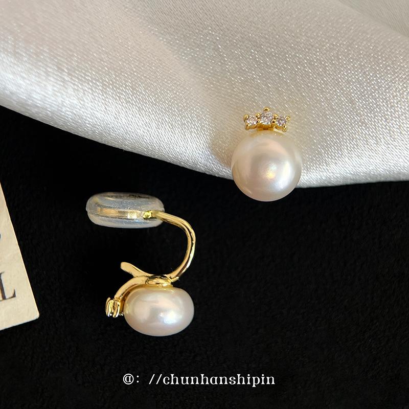 Simple and easy to match, niche, sweet pearl ear clips, no ear piercings, women's painless earrings, high-end earrings, small earlobes recommended.