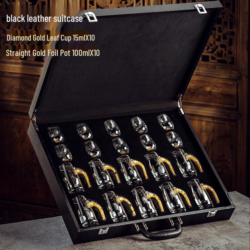 

Стеклянный набор для ликера с золотой фольгой и бриллиантами