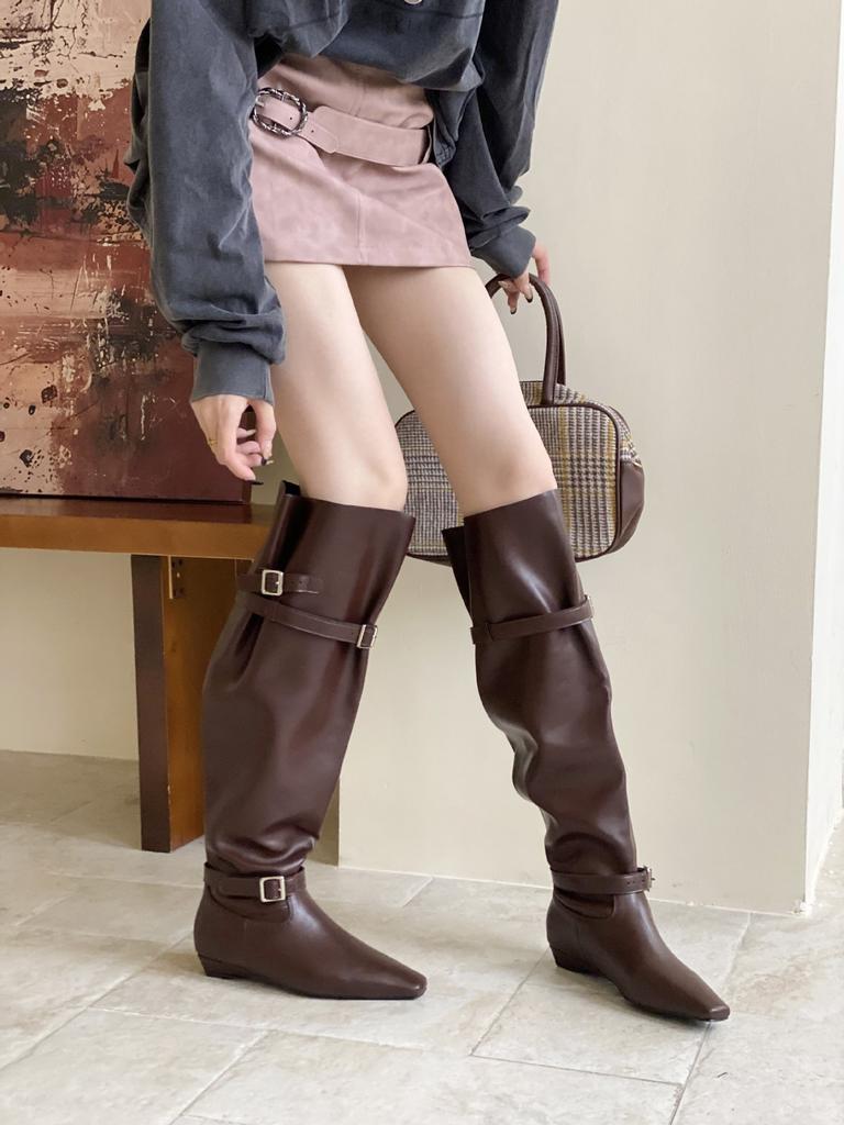 2025 Autumn and Winter New Pointed Thick Heel Short Heel Temperament Thin French Fashion Sexy Beauty Female Internet Celebrity Boots