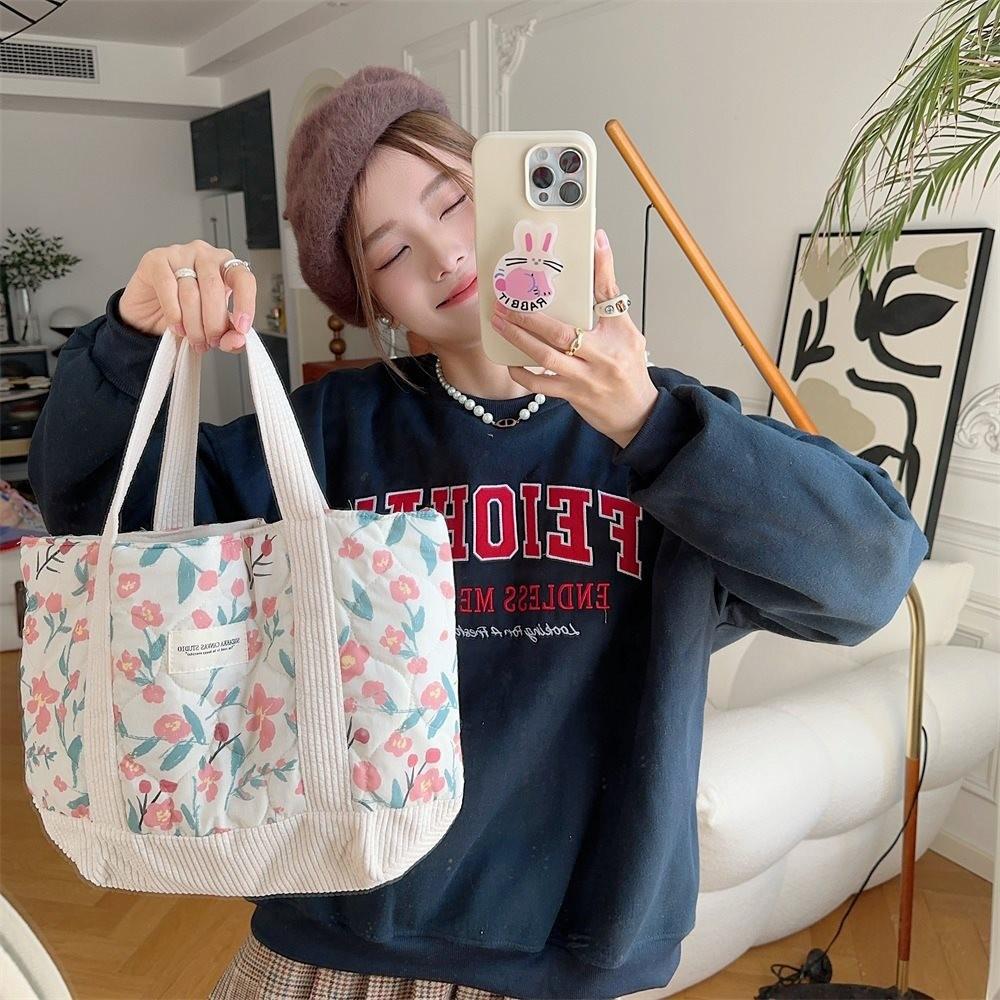 Vintage Flower Pattern Quilted Tote Bag Soft Cotton Commuter Organizer Bag For Daily Use