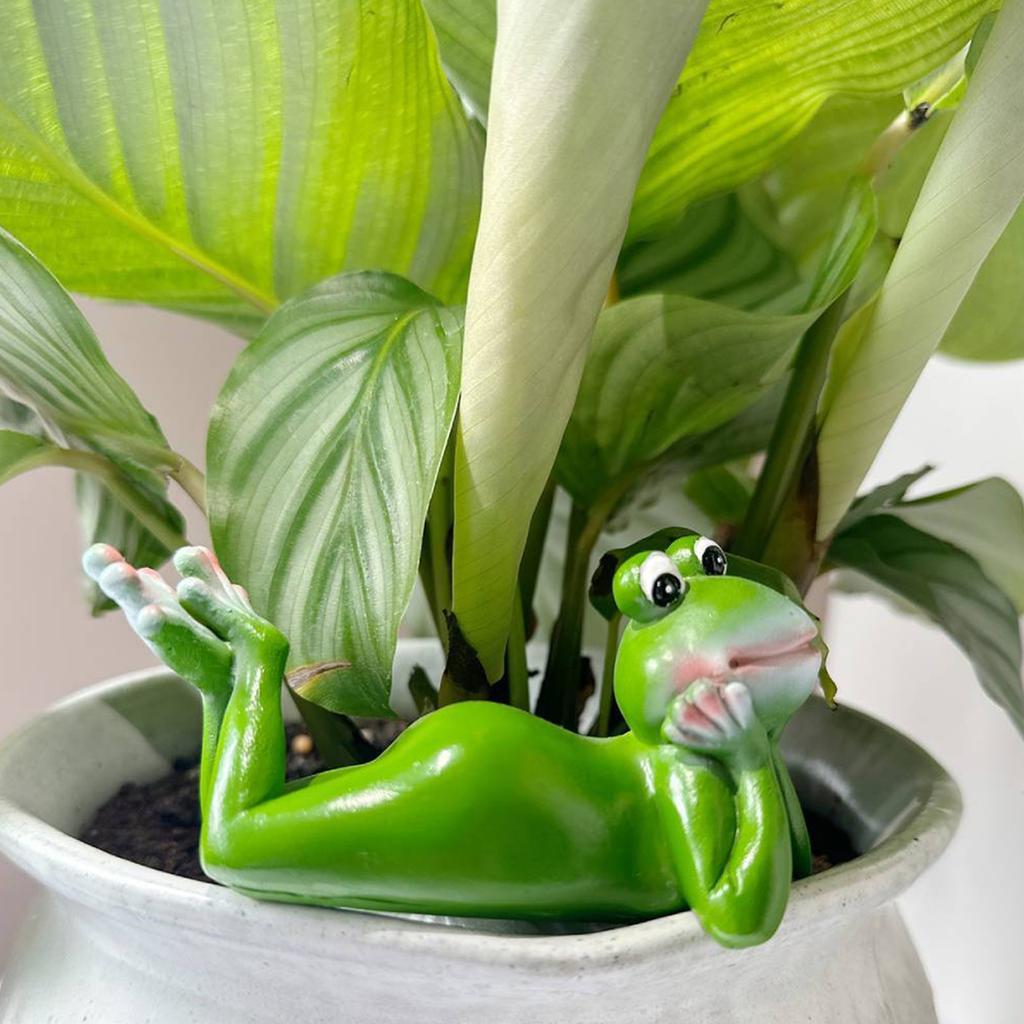 Cute Climbing Frog Figurines Flower Pot Hugger Resin Hanging Frog Sculpture Outdoor Statue For Plant Pot Patio Balcony Ornaments