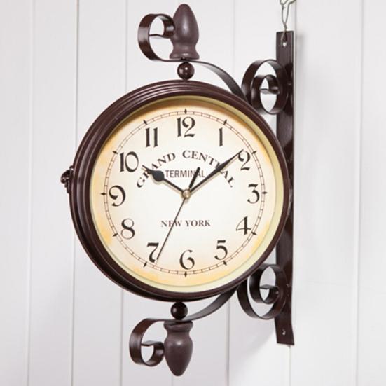 Decorative Clock European Style Rust-proof Wrought Iron Battery Operated Non-Ticking Retro Wall