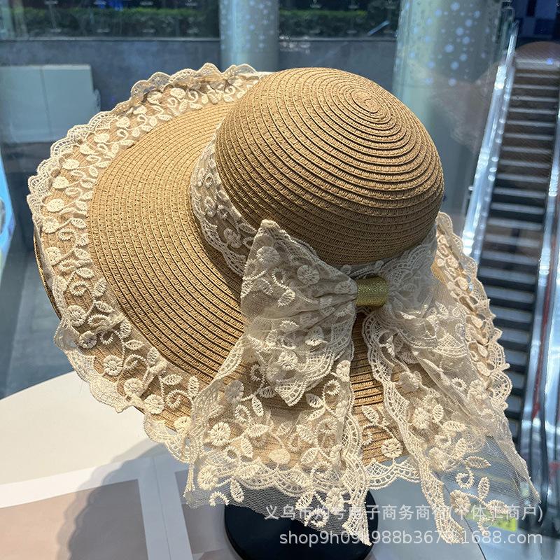 Cappello di paglia con fiocco in pizzo da donna, cappello parasole estivo per vacanze al mare, cappello parasole francese a tesa larga